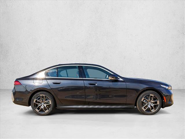 Used 2026 BMW 530i xDrive AWD/4WD image 4