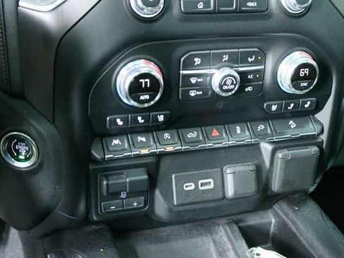 Used 2019 GMC Sierra 1500 AT4 w/ AT4 Premium Package AWD/4WD image 20