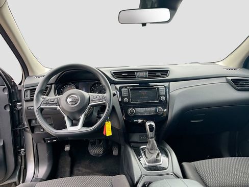 Used 2020 Nissan Rogue Sport S image 20