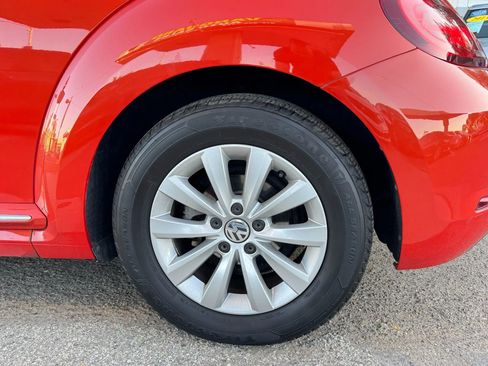 Used 2019 Volkswagen Beetle 2.0T S image 37