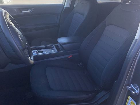 Used 2024 Ford Edge SE image 9