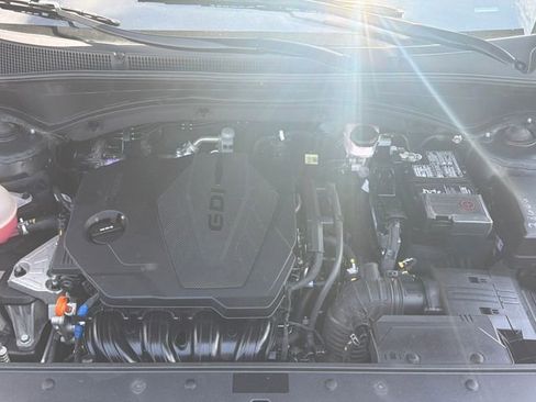 Used 2023 Hyundai Santa Fe SE FWD image 9