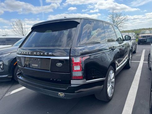 Used 2017 Land Rover Range Rover HSE image 2