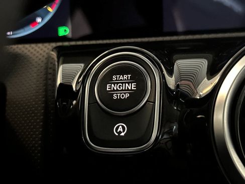 Used 2020 Mercedes-Benz CLA 250 image 21