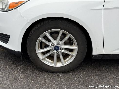 Used 2017 Ford Focus SE FWD image 44