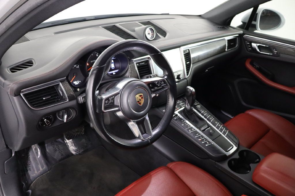 Used 2017 Porsche Macan GTS AWD/4WD image 29