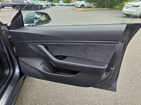 Used 2019 Tesla Model 3 RWD image 10