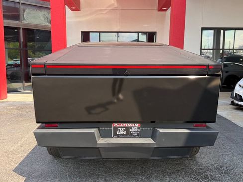Used 2024 Tesla Cybertruck AWD Crew Cab image 9