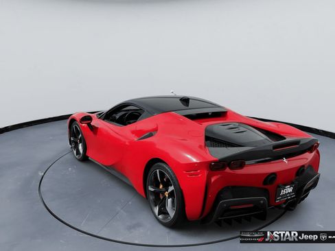 Used 2022 Ferrari SF90 Stradale AWD/4WD image 7
