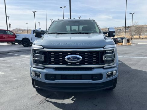 Used 2025 Ford F450 Platinum w/ Platinum Plus Package image 3