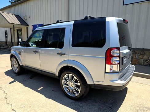 Used 2011 Land Rover LR4 HSE LUX image 4
