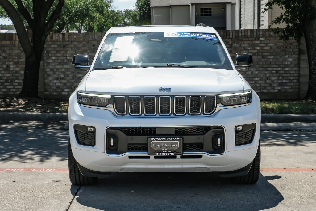 Used 2023 Jeep Grand Cherokee Overland AWD/4WD image 11
