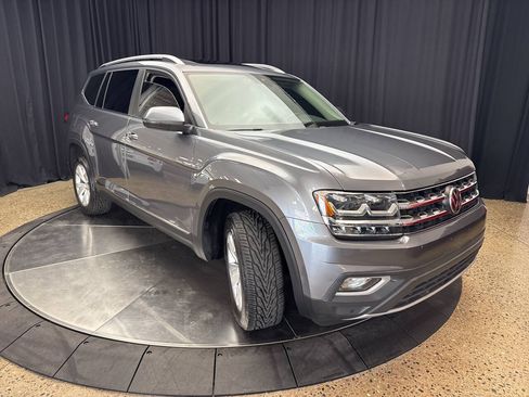 Used 2018 Volkswagen Atlas SEL AWD/4WD image 12