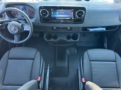 Certified 2025 Mercedes-Benz Sprinter 2500 image 12