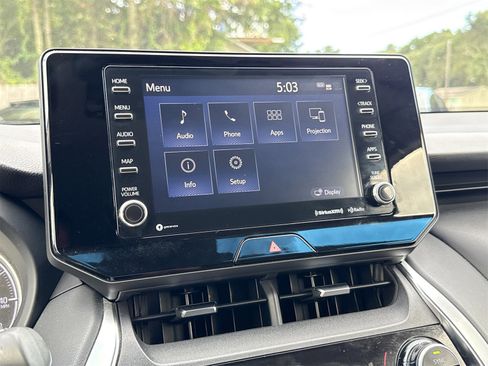 Used 2022 Toyota Venza LE image 22