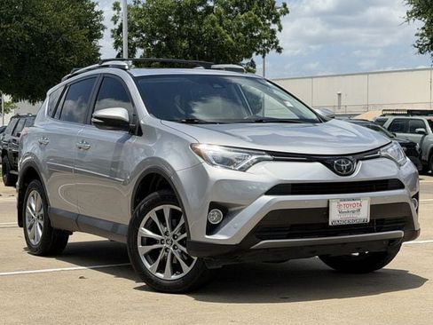 Used 2016 Toyota RAV4 Limited FWD image 2