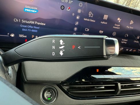 Certified 2025 Buick Enclave Sport Touring image 39