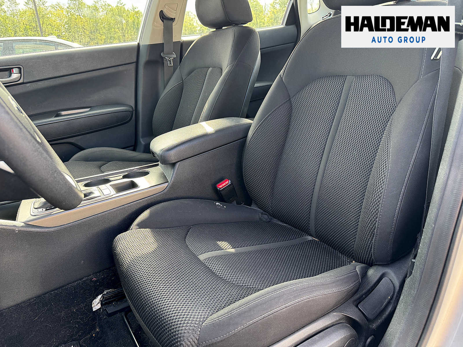 Used 2019 Kia Optima LX FWD image 5