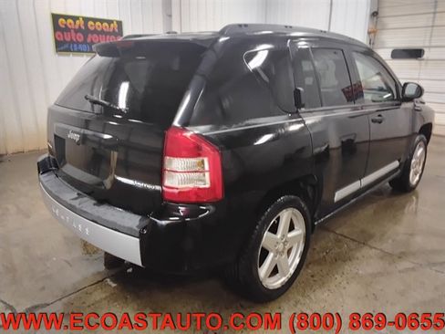 Used 2007 Jeep Compass Limited w/ Driver Convenience Group image 3