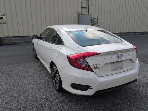 Used 2018 Honda Civic EX-L image 6