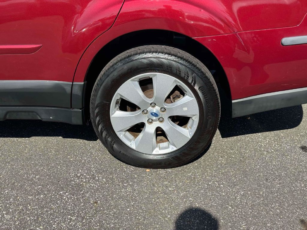 Used 2012 Subaru Outback 2.5i Limited AWD/4WD image 12