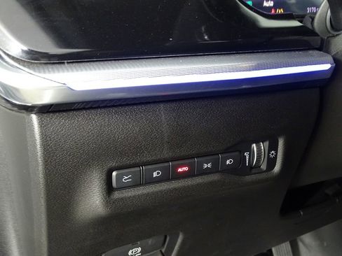 Used 2024 Jeep Wagoneer Launch Edition image 23