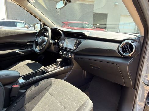 Used 2024 Nissan Kicks SV FWD image 14