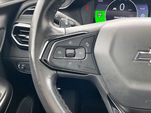 Used 2023 Chevrolet Bolt EUV LT w/ Convenience Package image 21