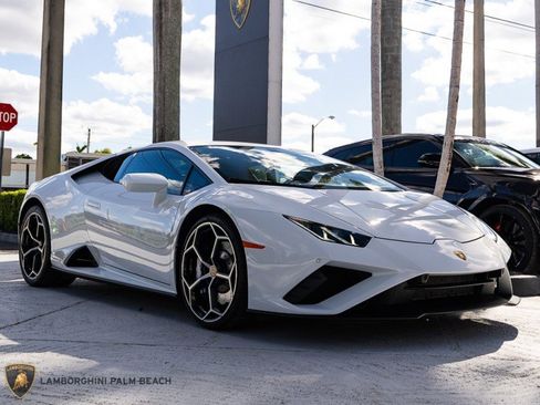 Used 2021 Lamborghini Huracan EVO image 8