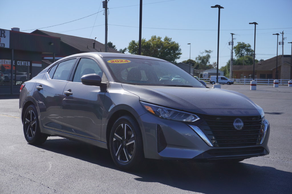 Used 2024 Nissan Sentra SV FWD image 9