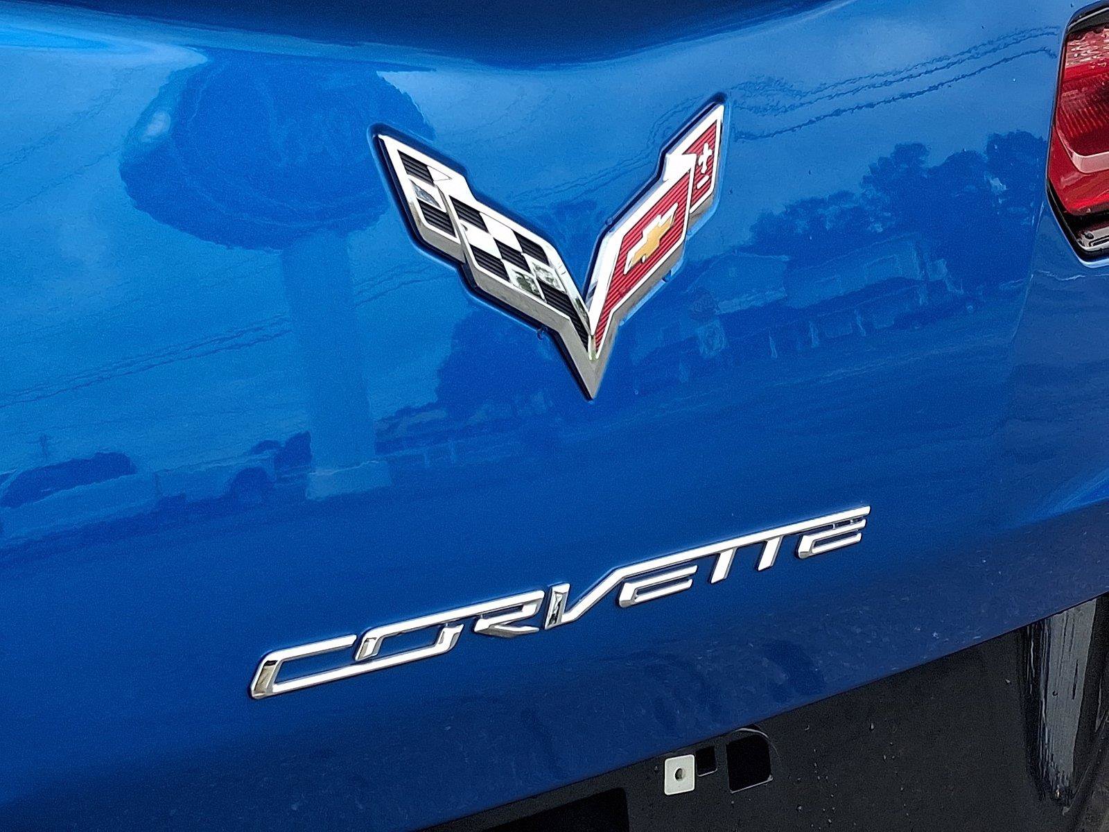Used 2015 Chevrolet Corvette Stingray Convertible w/ 3LT Preferred Equipment Group RWD image 29