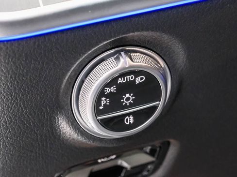 Certified 2025 Mercedes-Benz C 300 Sedan w/ Exclusive Trim Package image 27