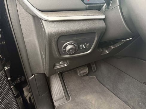 New 2025 Jeep Grand Cherokee Limited w/ Black Appearance Package image 21