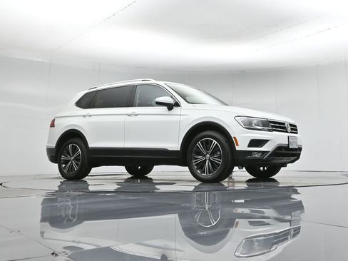 Used 2019 Volkswagen Tiguan SEL image 4