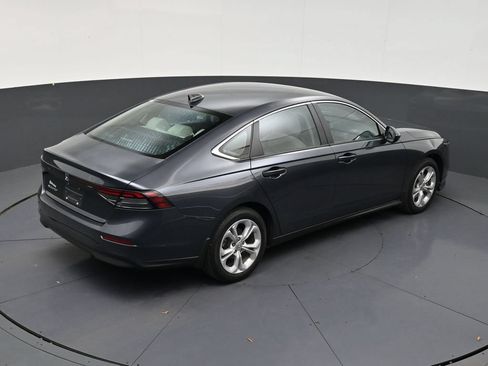 Used 2025 Honda Accord LX image 15