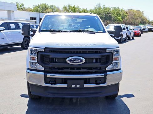 Used 2022 Ford F250 XL w/ Power Equipment Group image 3