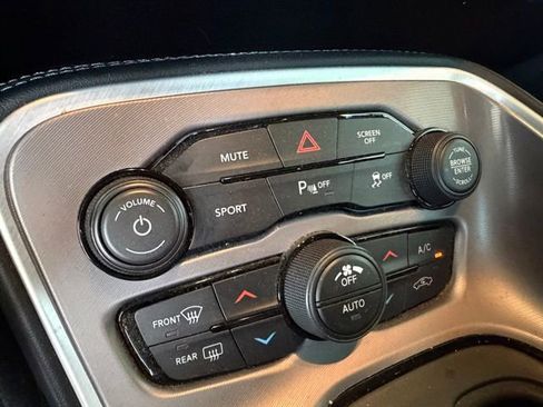 Used 2022 Dodge Challenger R/T RWD image 27