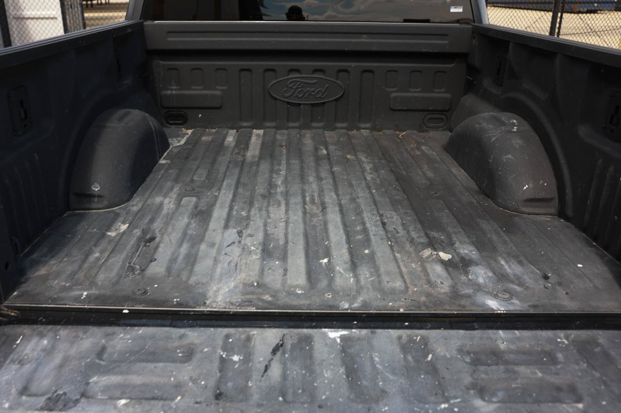 Used 2020 Ford F150 Lariat w/ Lariat Bed Utility Package RWD image 25