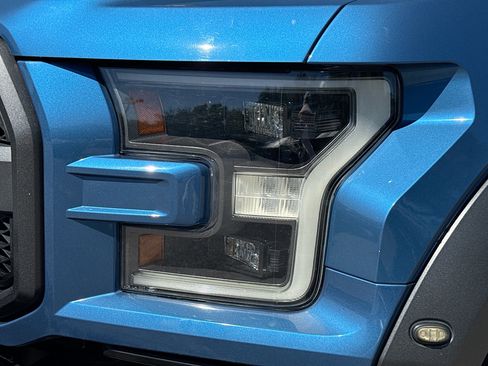 Used 2019 Ford F150 Raptor w/ Equipment Group 802A Luxury AWD/4WD image 9