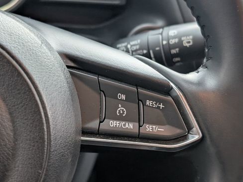 Used 2018 MAZDA MAZDA3 Touring image 27