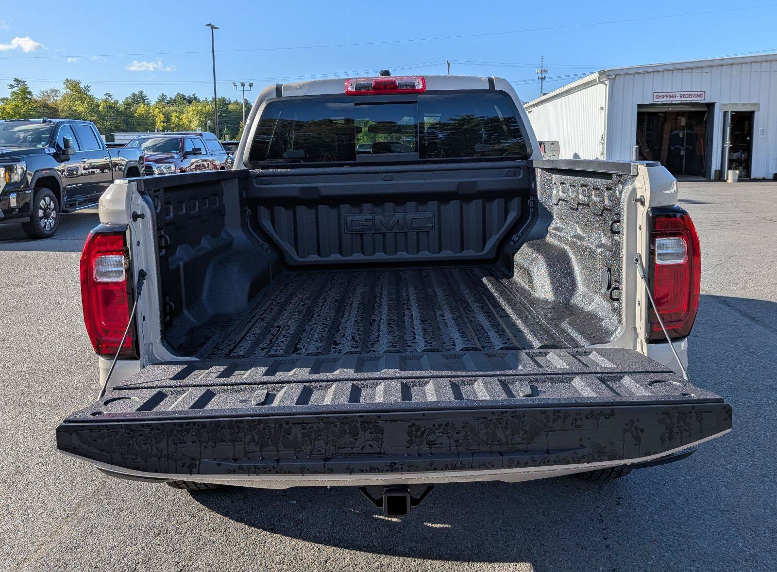 New 2026 GMC Canyon AT4 w/ Technology Plus Package AWD/4WD image 10