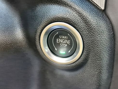 Used 2022 GMC Sierra 2500 Denali image 17