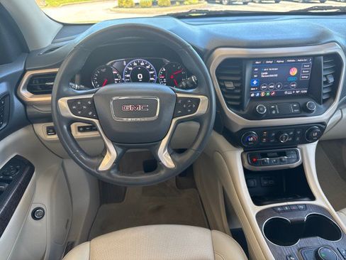 Used 2023 GMC Acadia Denali AWD/4WD image 9