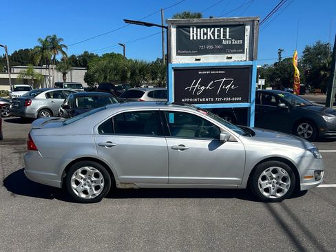 Used 2011 Ford Fusion SE w/ 202A Rapid Spec Order Code image 4