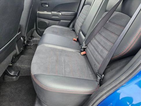 Used 2024 Mitsubishi Outlander Sport AWD image 17