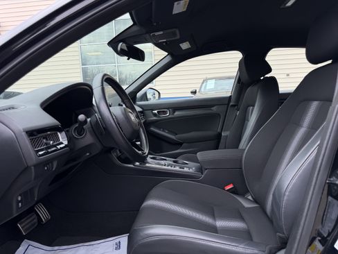 Used 2023 Honda Civic Sport image 11