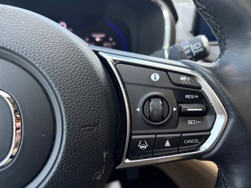 Used 2022 Acura MDX SH-AWD w/ Advance Package image 18