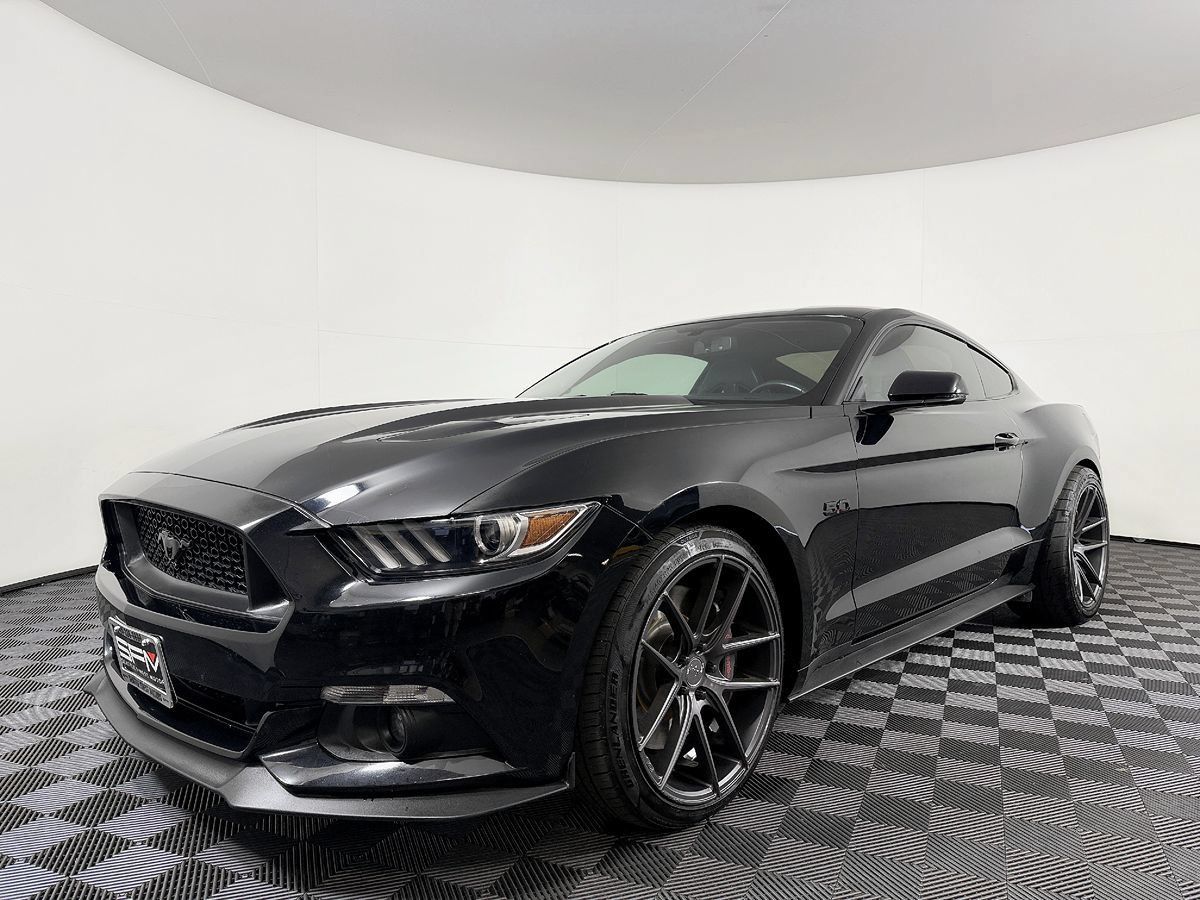 Used 2017 Ford Mustang GT Premium w/ GT Performance Package RWD image 2