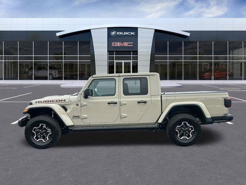 Used 2020 Jeep Gladiator Rubicon image 2