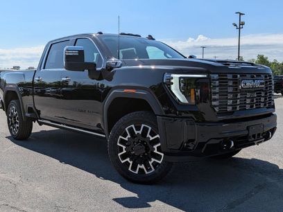 New 2026 GMC Sierra 2500 Denali Ultimate w/ LPO, Black Badging Package